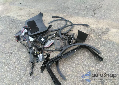 2021 Tesla Model Y Long Range Dual Motor All-Wheel Drive from USA, damaged, VIN 5YJYGDEE1MF243267